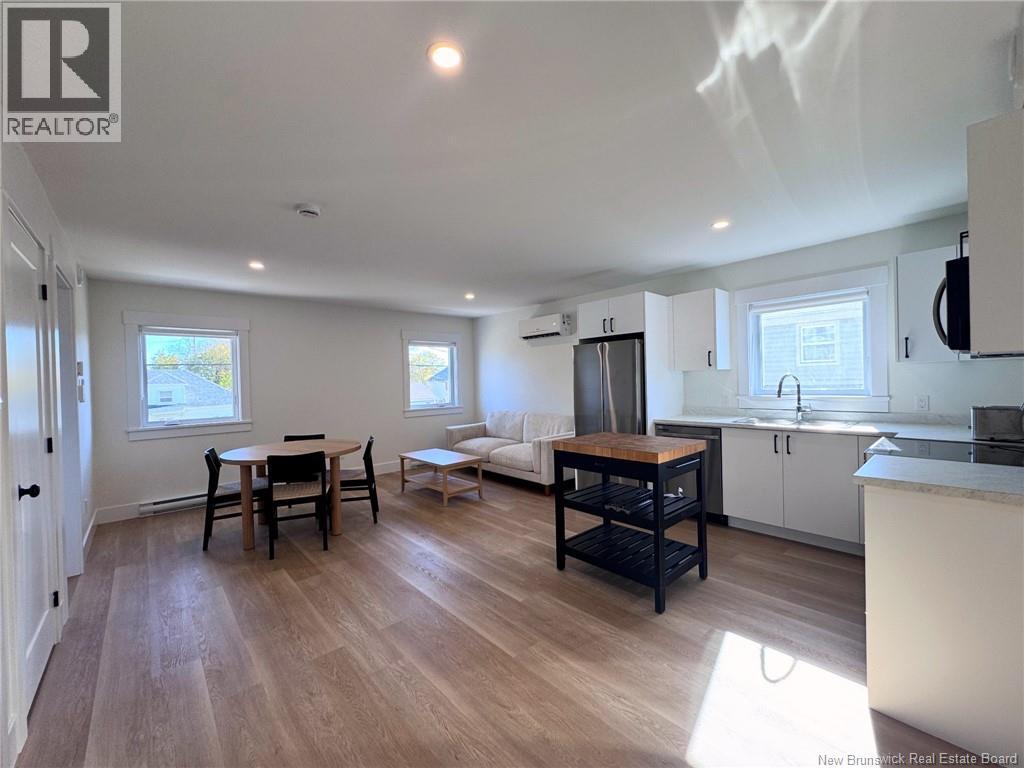 42 Winnipeg Street Property Photo 4