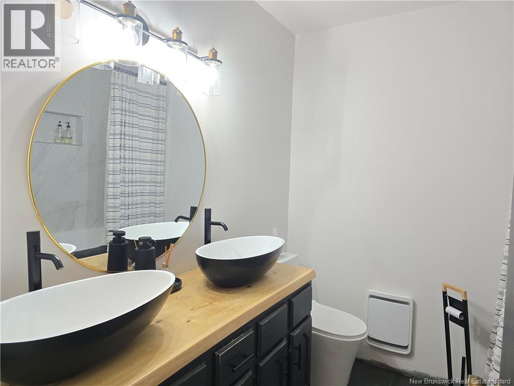 141 Neil Property Photo 20
