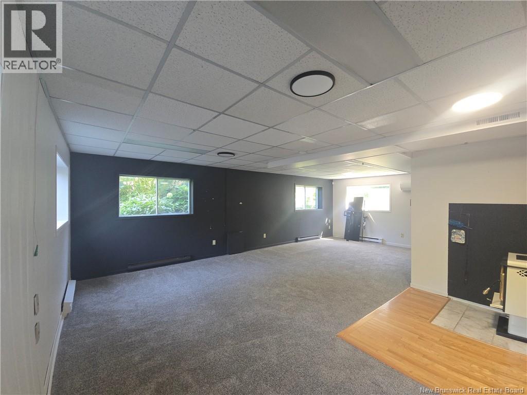 141 Neil Property Photo 33