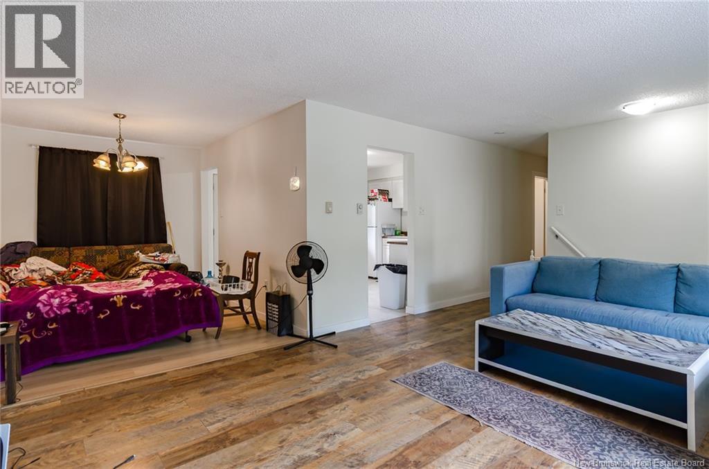 6 Parkdale Avenue Property Photo 9
