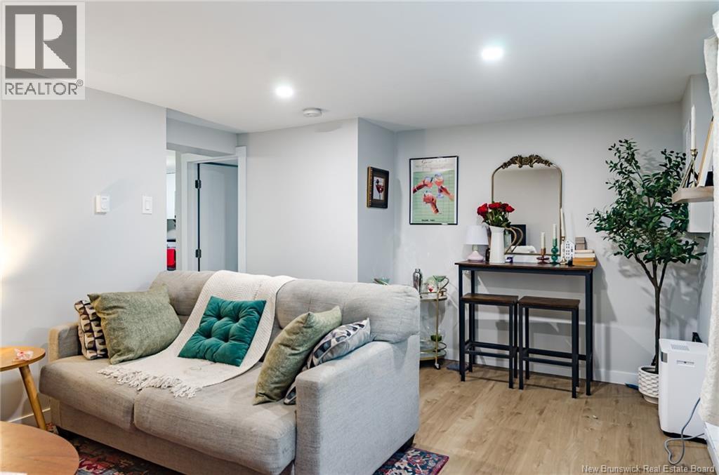 6 Parkdale Avenue Property Photo 20