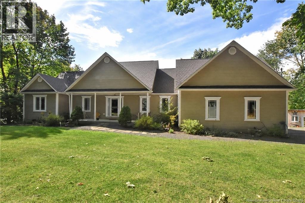 48 Lee Drive