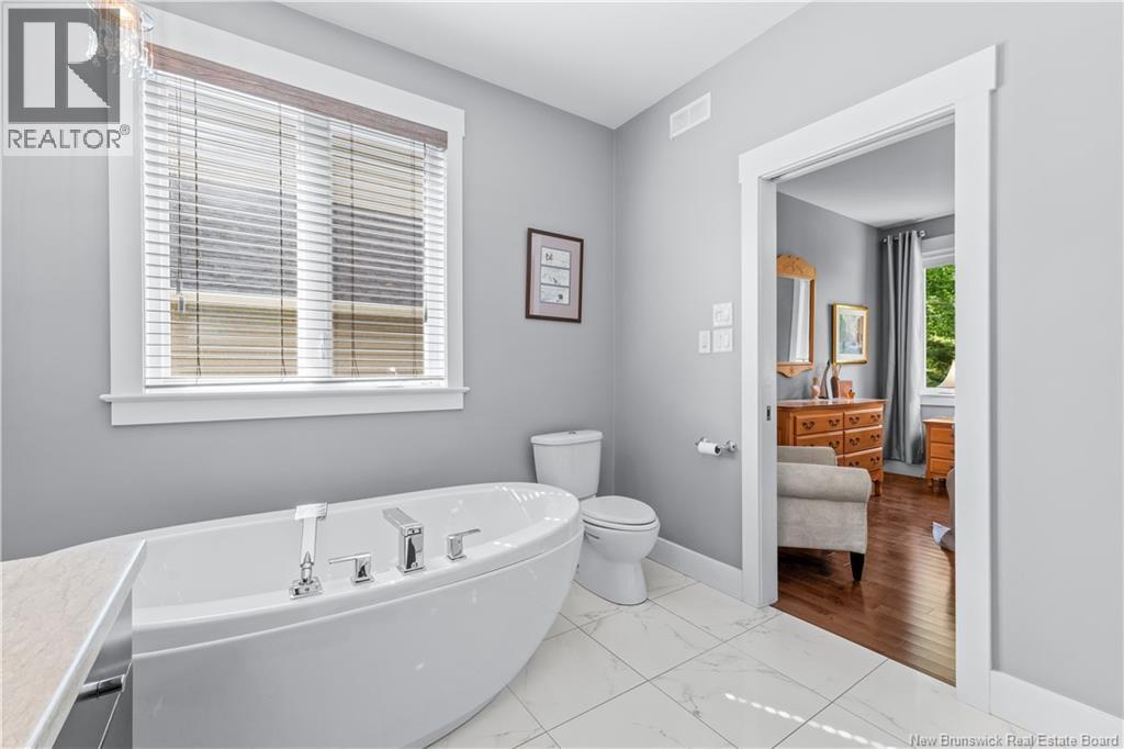 34 Valmont Crescent Property Photo 17