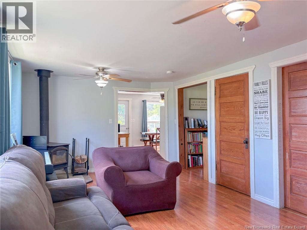 835 Central Street Property Photo 12