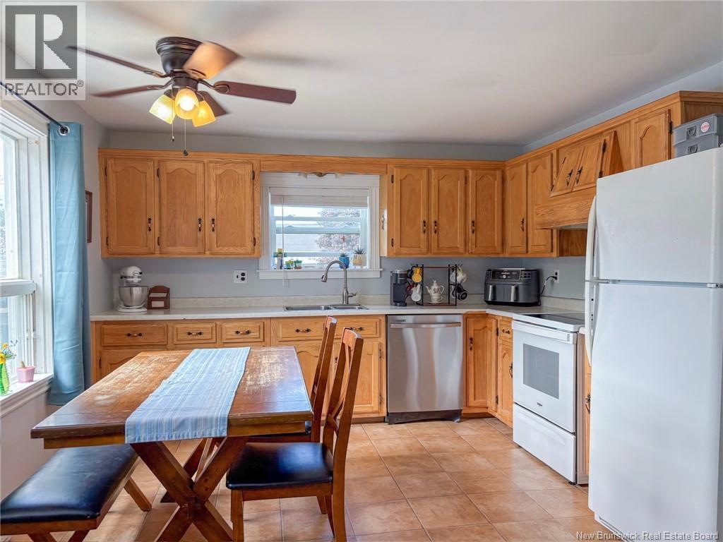 835 Central Street Property Photo 14