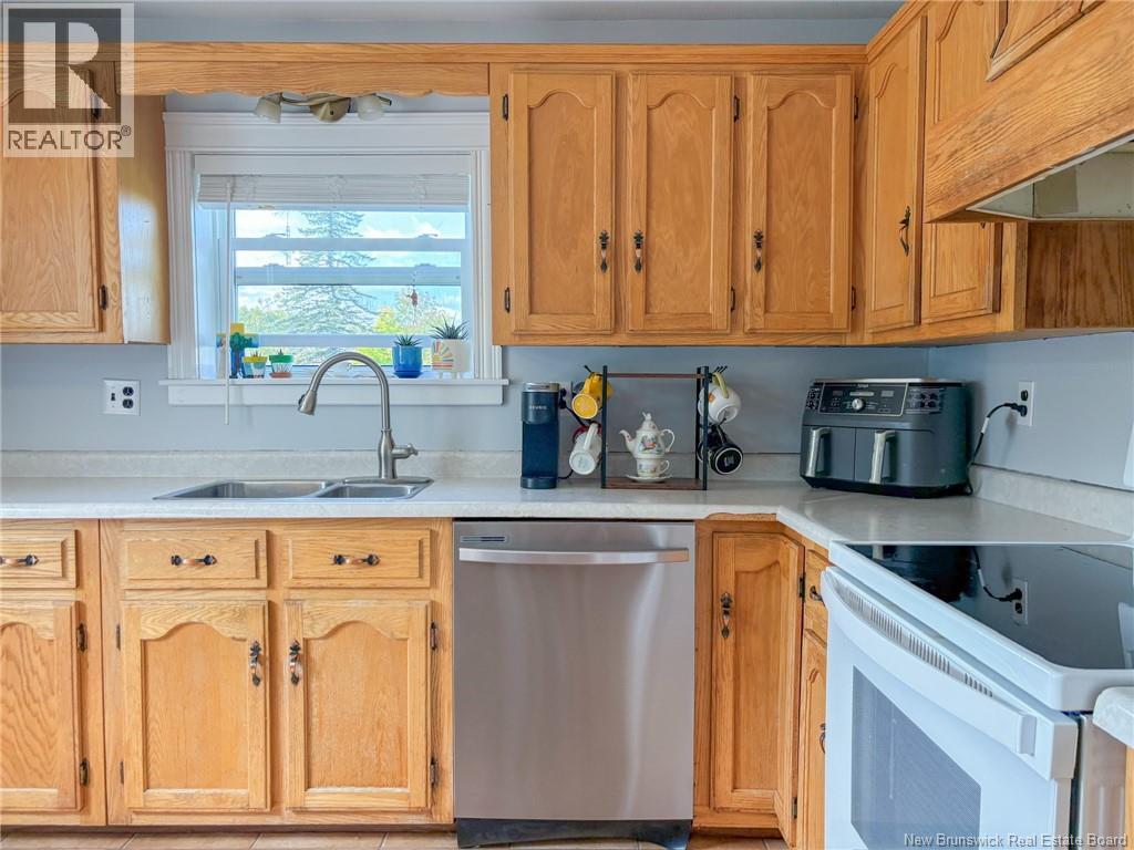 835 Central Street Property Photo 17