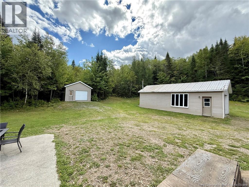 401 Chemin Smith Property Photo 5