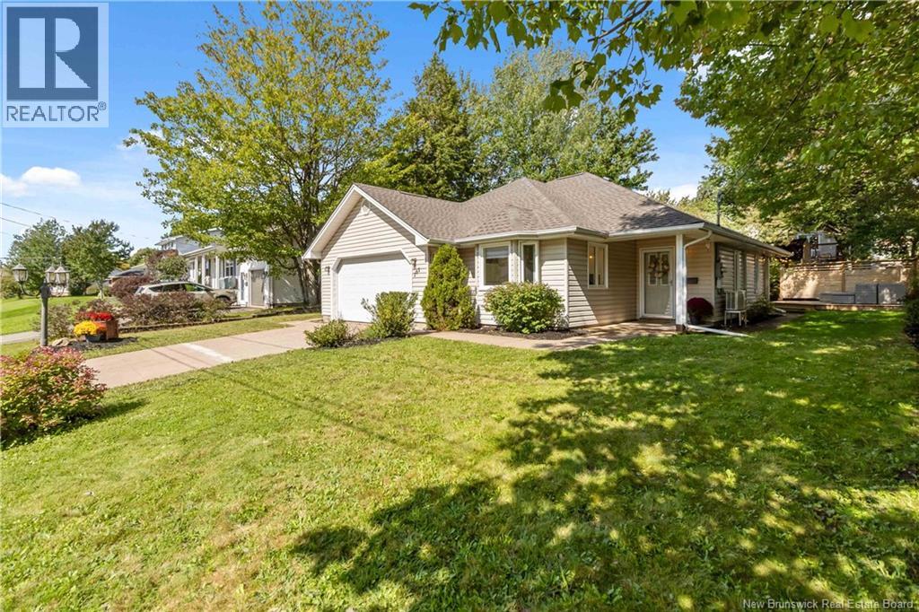 161 Morewood Crescent Property Photo 3