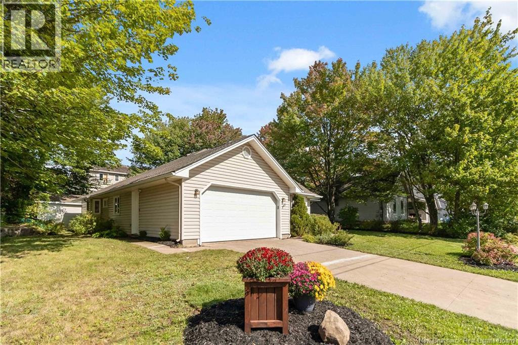 161 Morewood Crescent Property Photo 4
