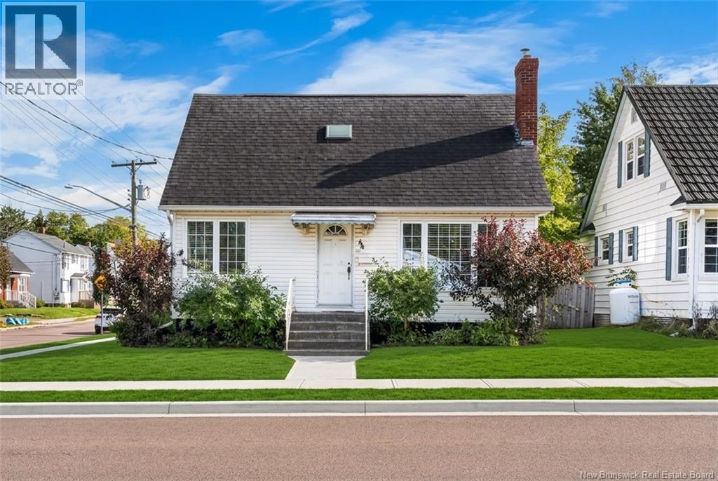 44 Sherrard Avenue