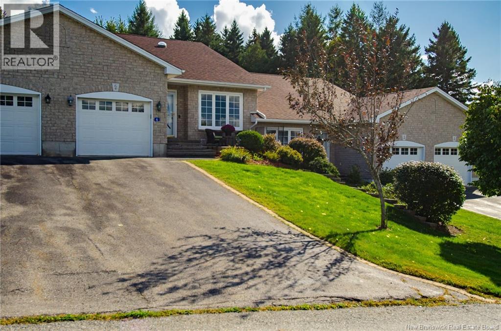 6 Mapleview Drive Property Photo 3
