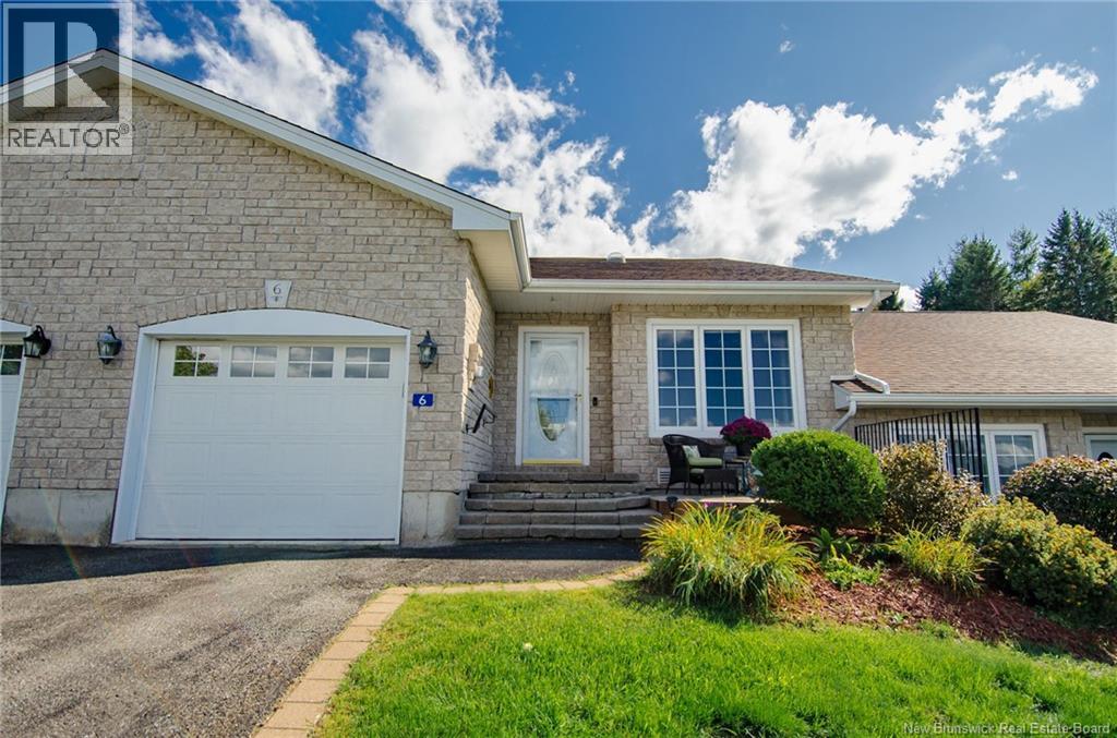 6 Mapleview Drive Property Photo 4