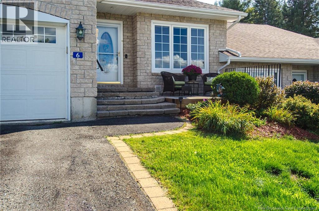 6 Mapleview Drive Property Photo 5
