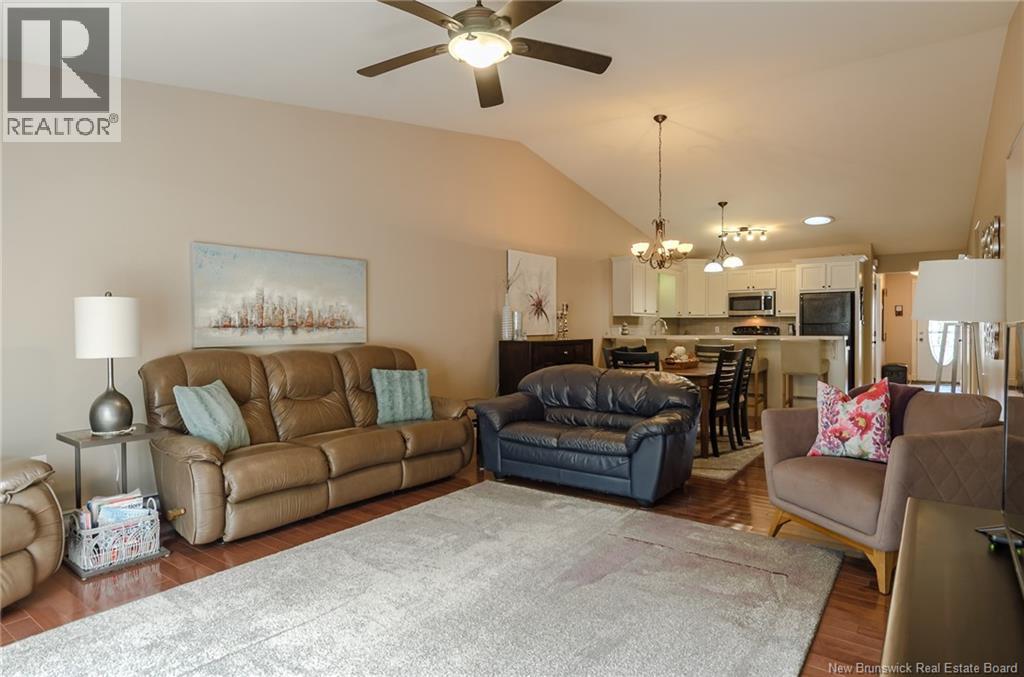 6 Mapleview Drive Property Photo 21