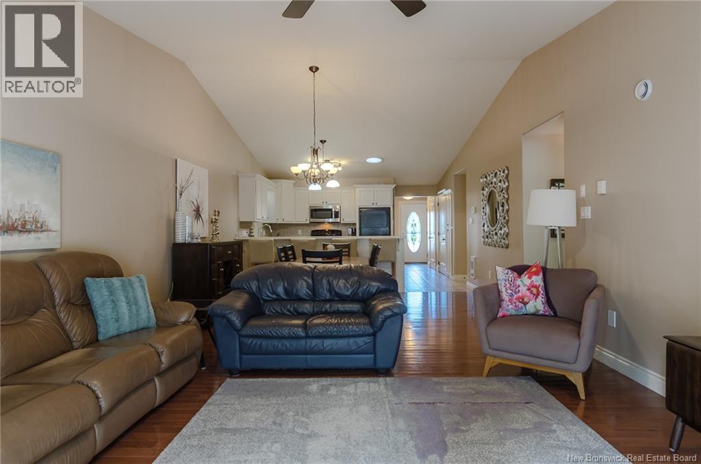 6 Mapleview Drive Property Photo 22