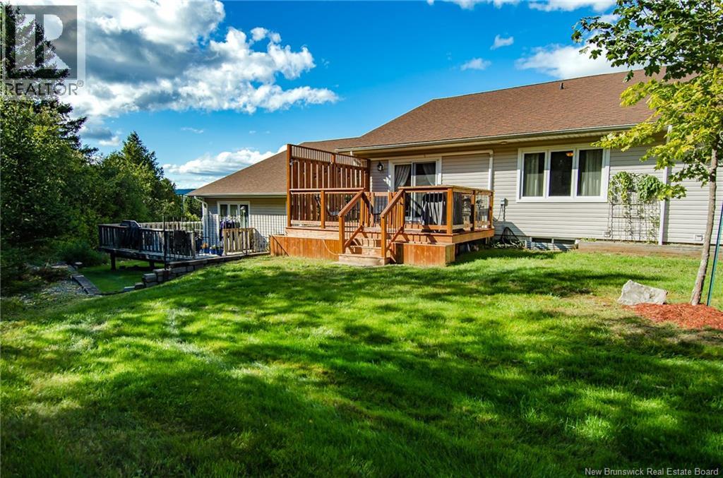 6 Mapleview Drive Property Photo 38