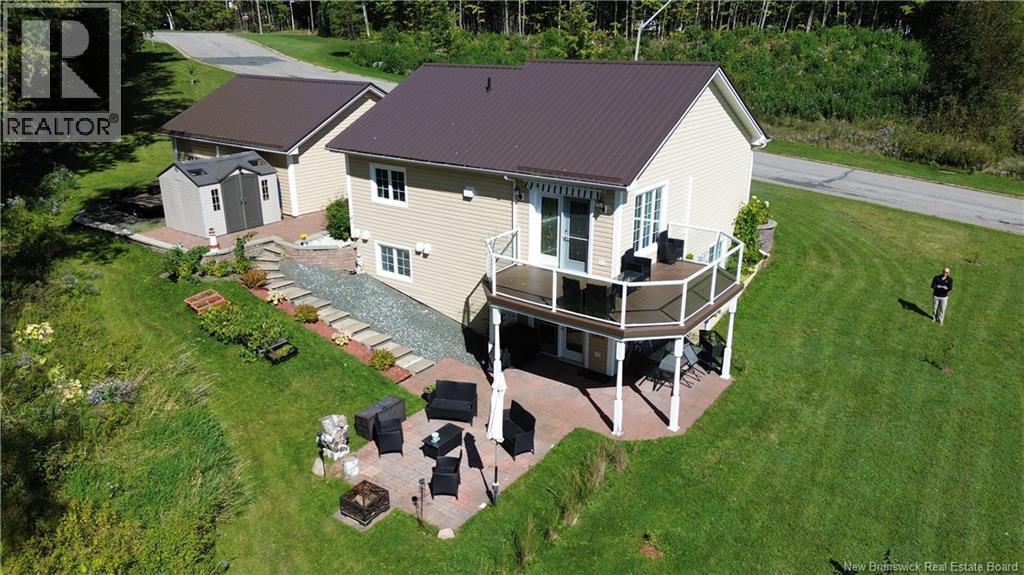 1895 Gowan Brae Drive Property Photo 3