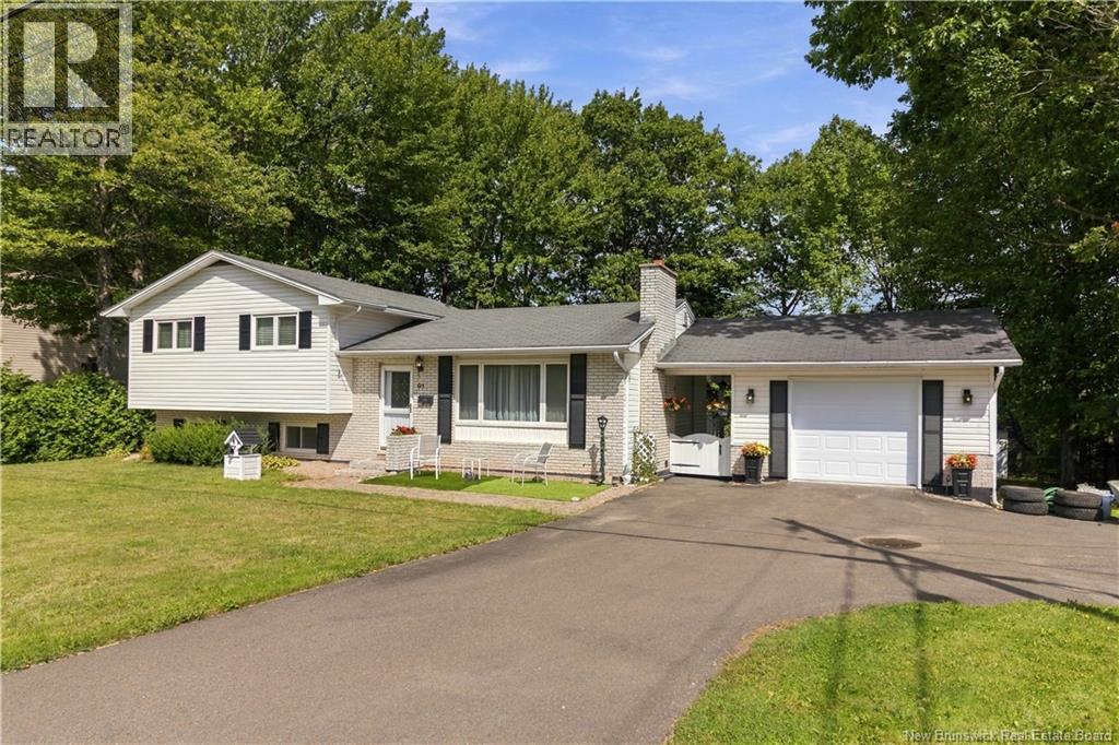 91 Springwater Lane Property Photo 1