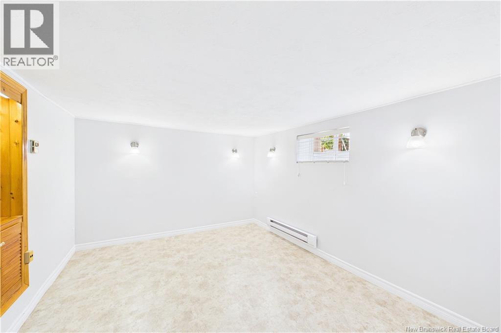 162 Churchill Property Photo 38