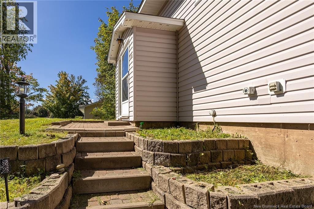139 Sussex Avenue Property Photo 6
