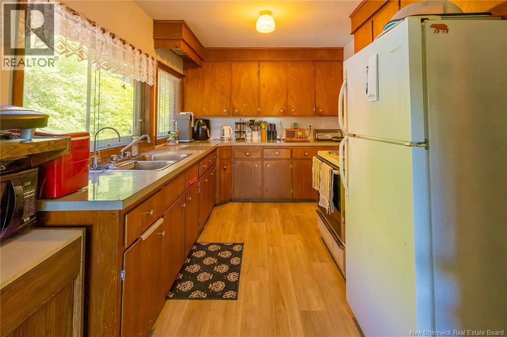 139 Sussex Avenue Property Photo 12