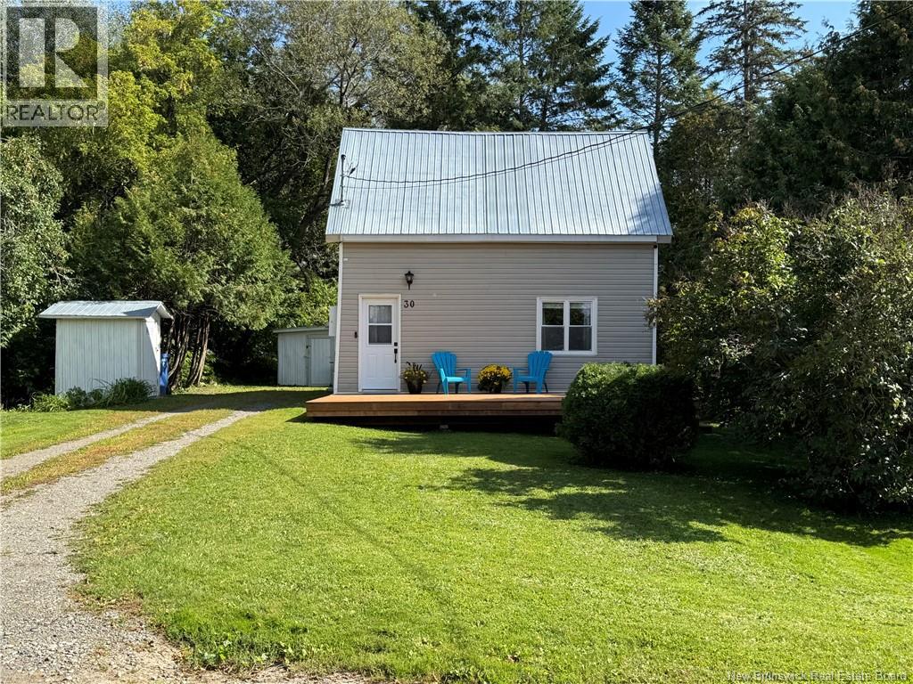 30 Queen St Property Photo 2