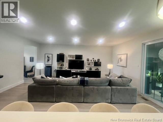 147 Reba Crescent Property Photo 7