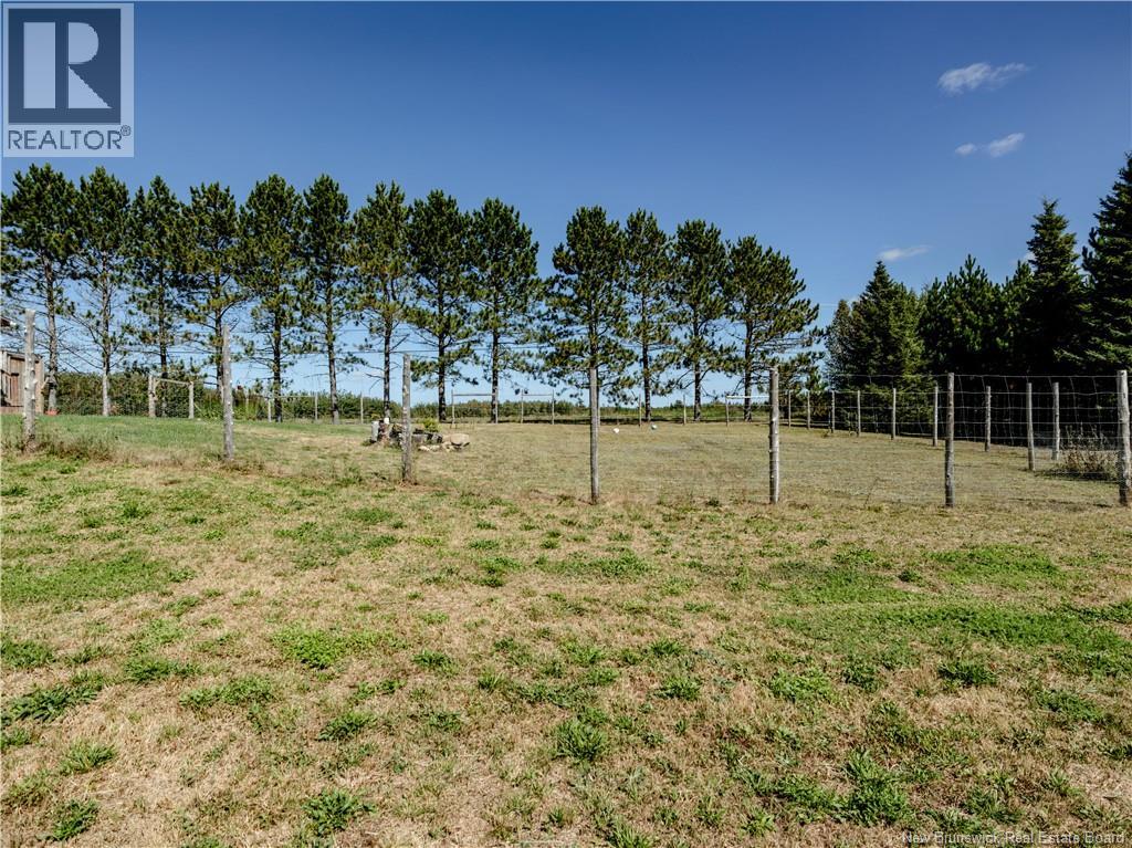 378 L'eglise Property Photo 6