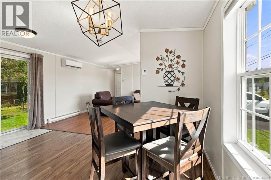 590 Champlain Street Property Photo 11