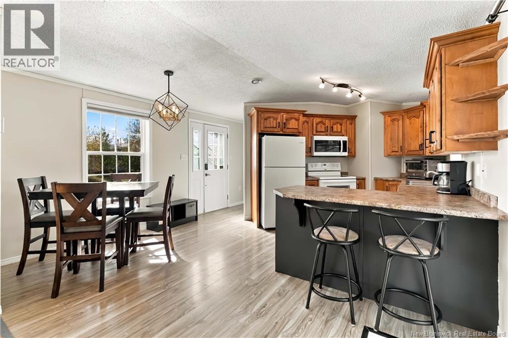590 Champlain Street Property Photo 13