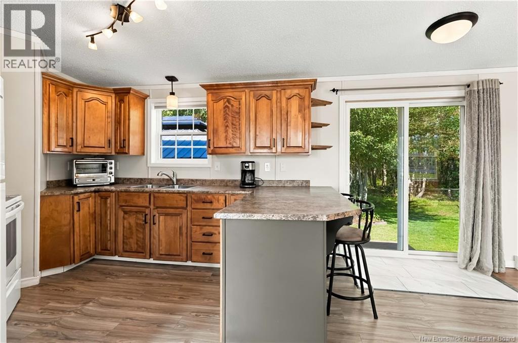 590 Champlain Street Property Photo 14