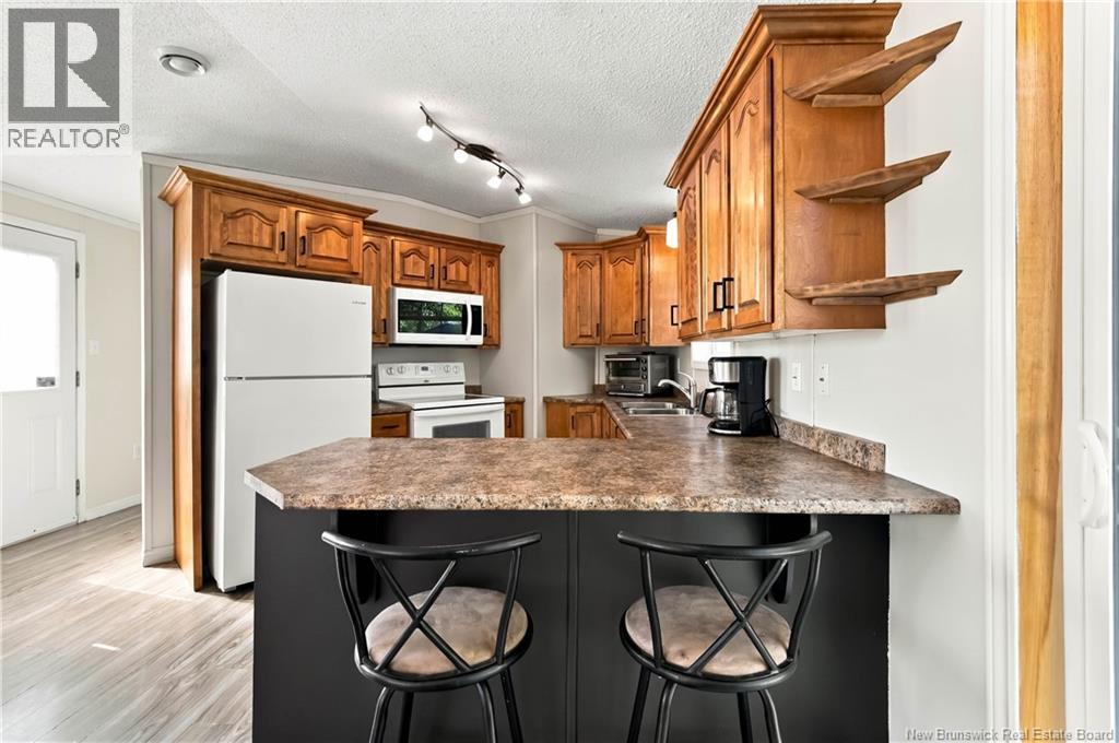 590 Champlain Street Property Photo 15