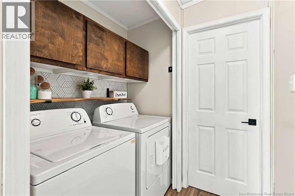 590 Champlain Street Property Photo 20