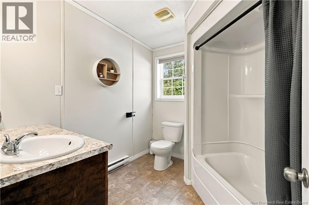 590 Champlain Street Property Photo 22