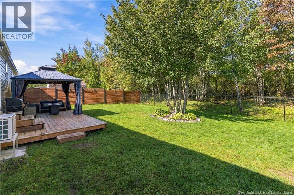590 Champlain Street Property Photo 33