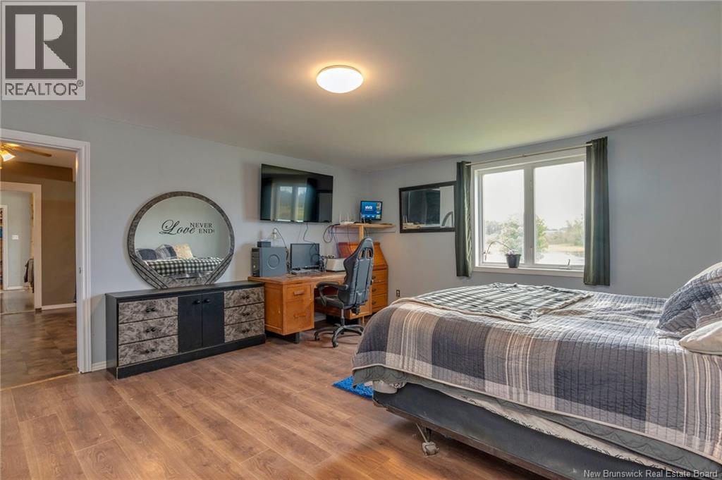 7 Birch Street Property Photo 21