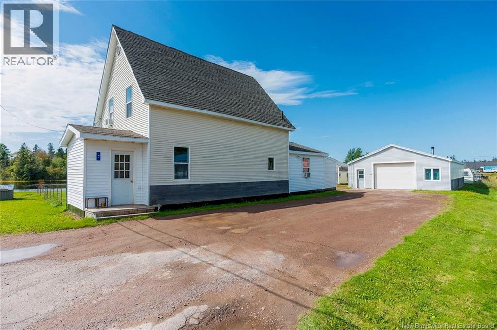 7 Birch Street Property Photo 42