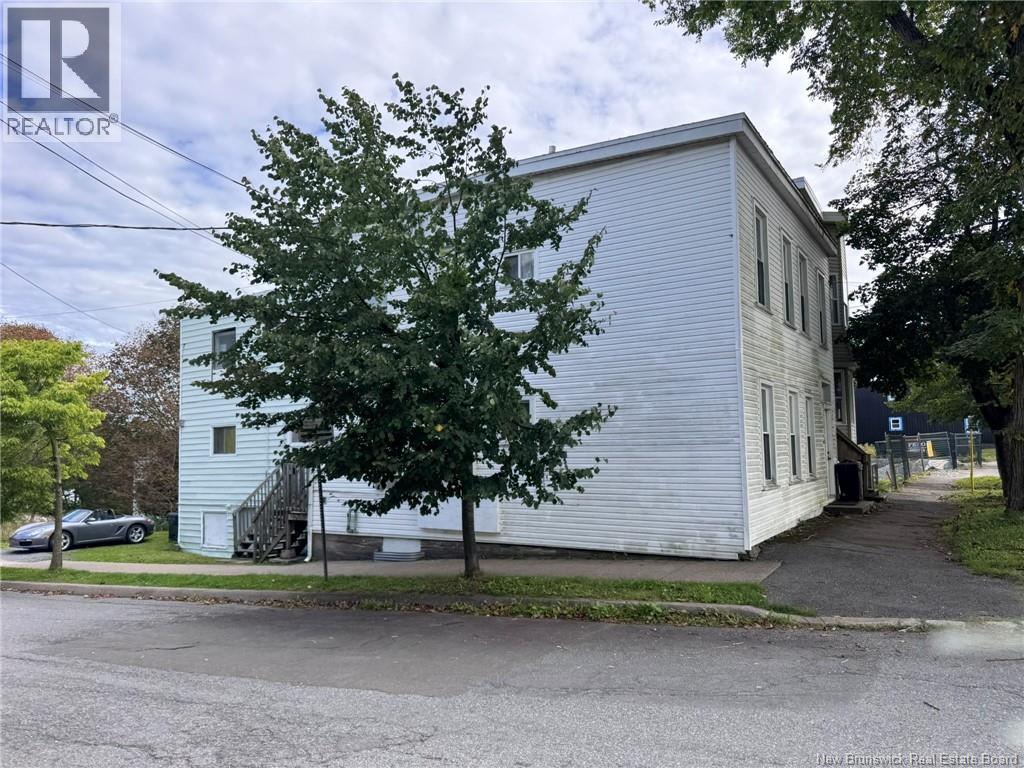 105 Victoria Street Property Photo 1