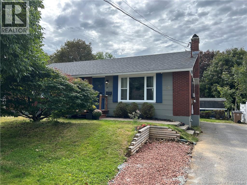 68 Champlain Drive Property Photo 1