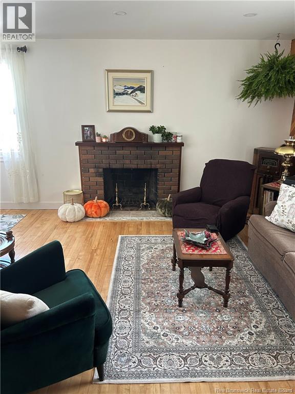 68 Champlain Drive Property Photo 5