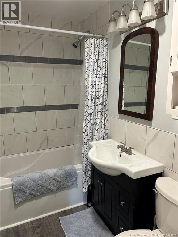 68 Champlain Drive Property Photo 13