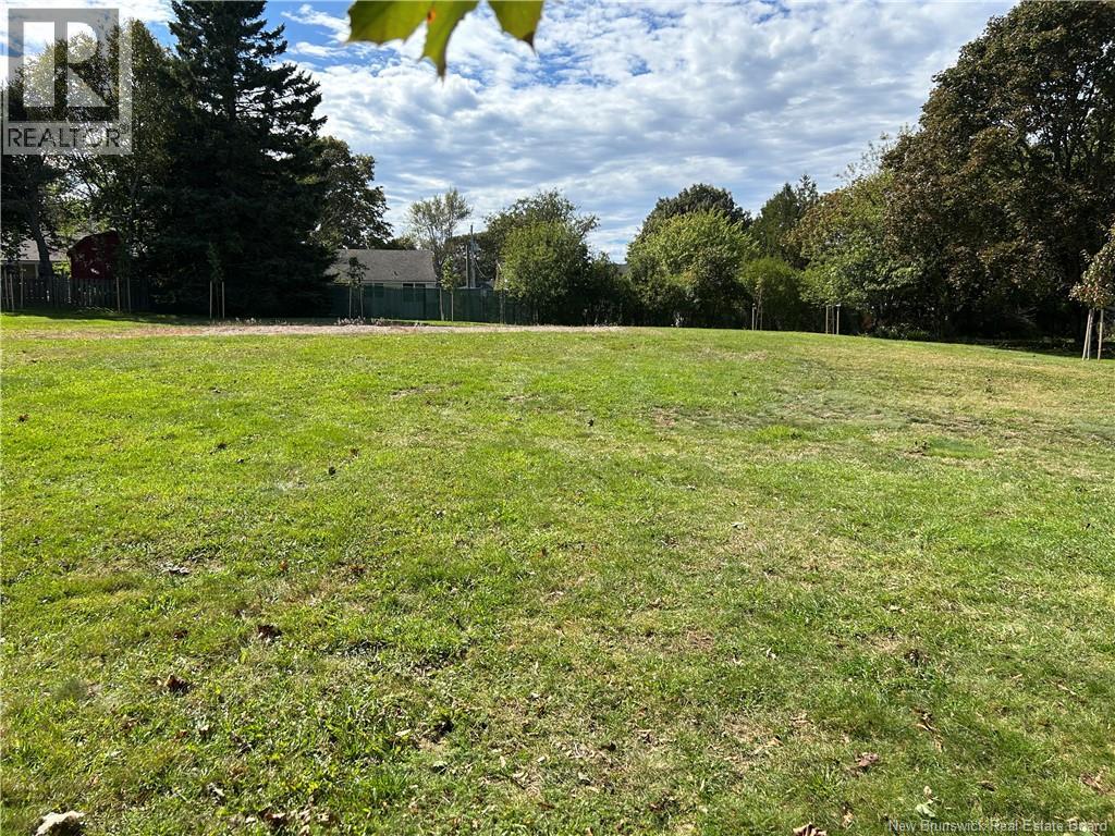 68 Champlain Drive Property Photo 25