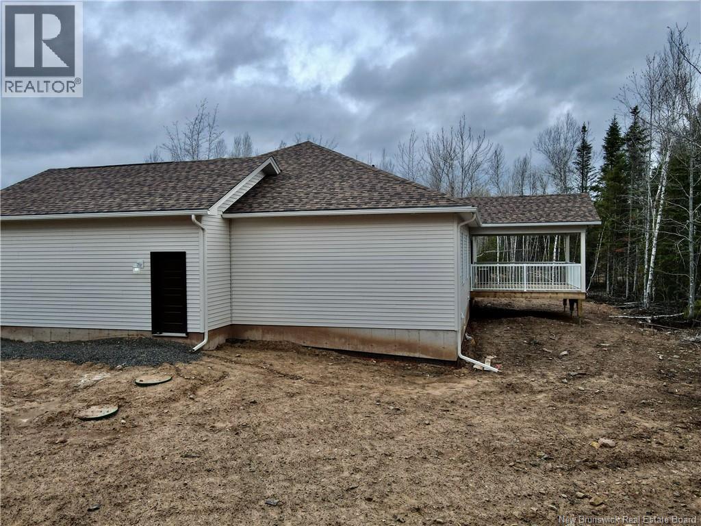 82 Maefield Street Property Photo 45