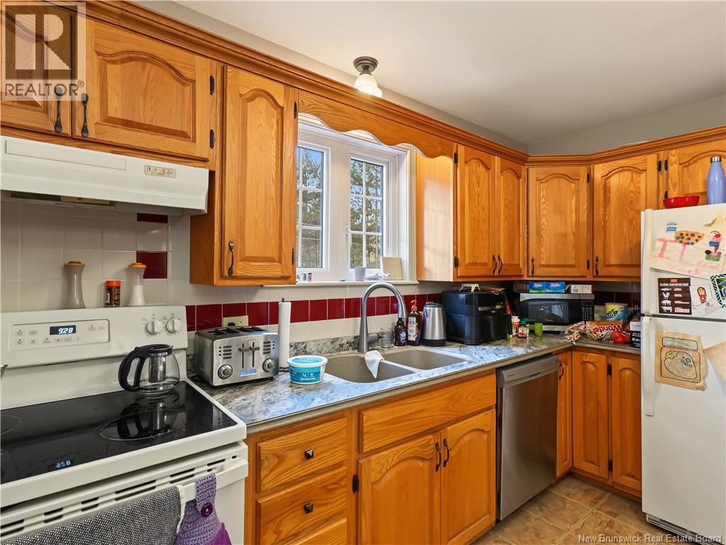 3 Maple Street Property Photo 11
