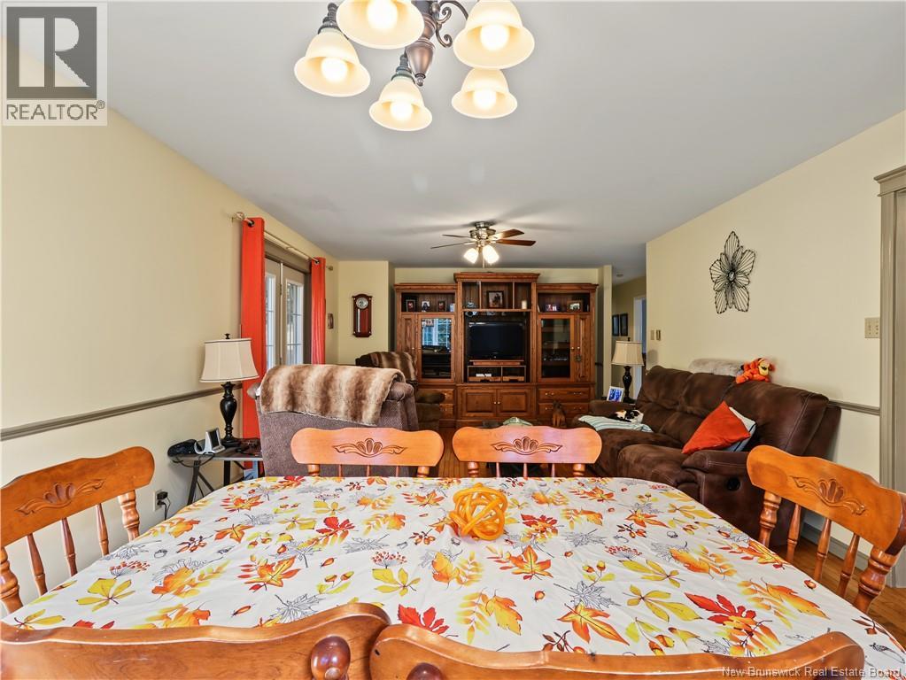 3 Maple Street Property Photo 18