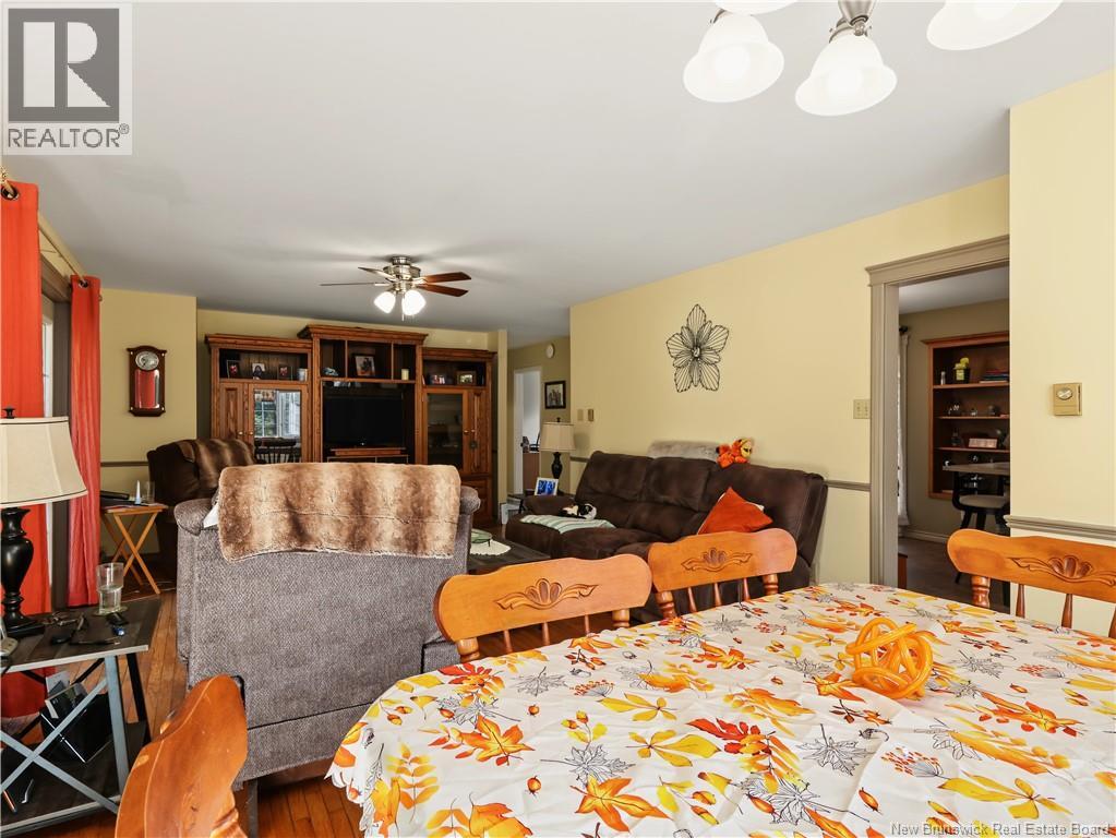 3 Maple Street Property Photo 19