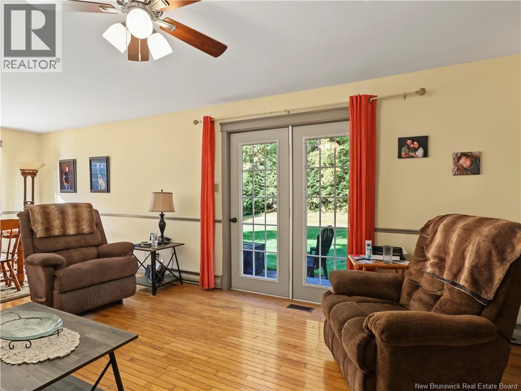 3 Maple Street Property Photo 23