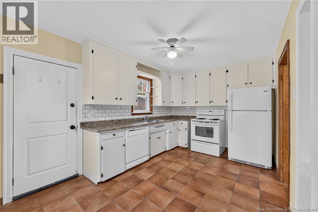 61-63 Burlington Avenue Property Photo 14