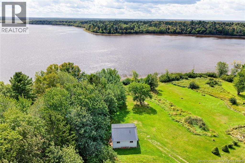 301 Sand Point Road Property Photo 6