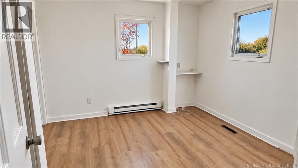 433 Woodville Road Property Photo 11